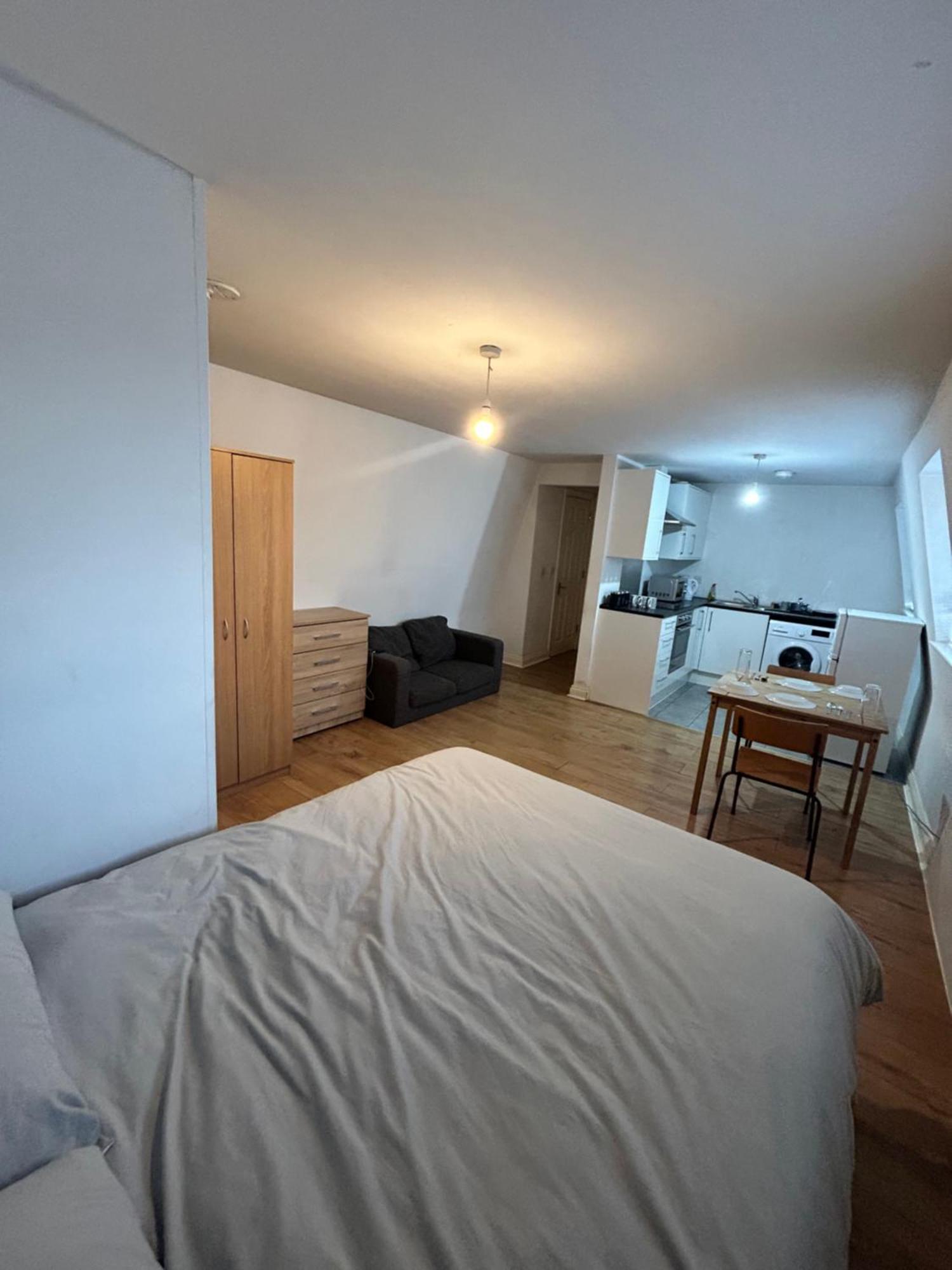 Leicester Studio At City Centre With Free Parking Dış mekan fotoğraf