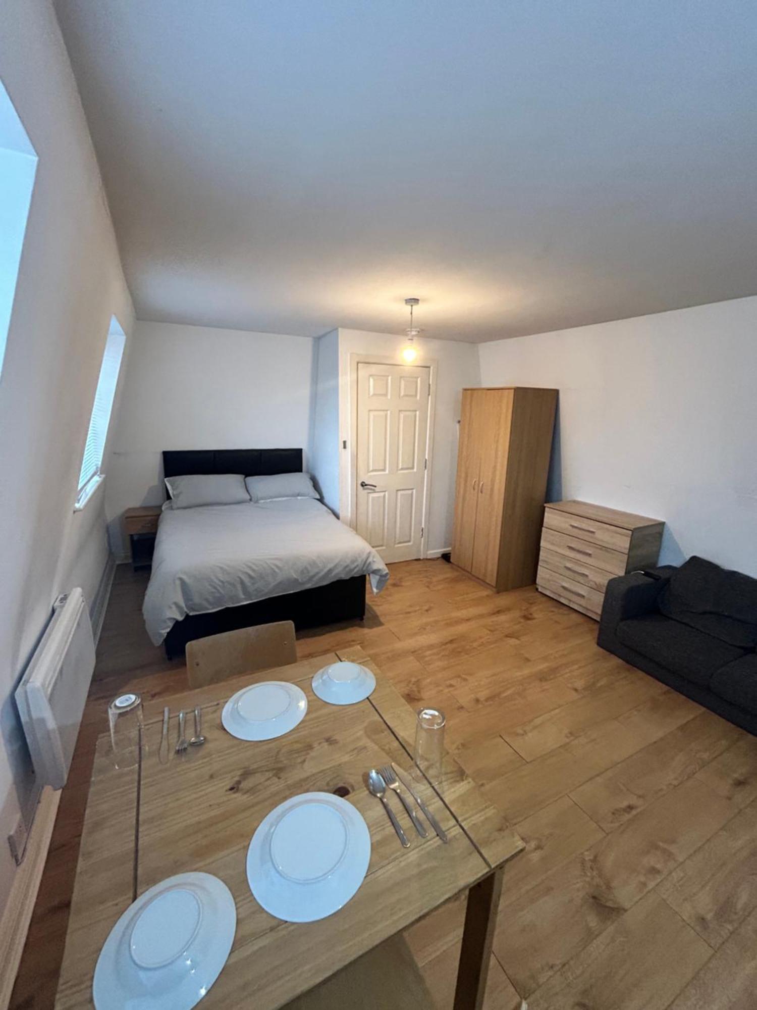 Leicester Studio At City Centre With Free Parking Dış mekan fotoğraf